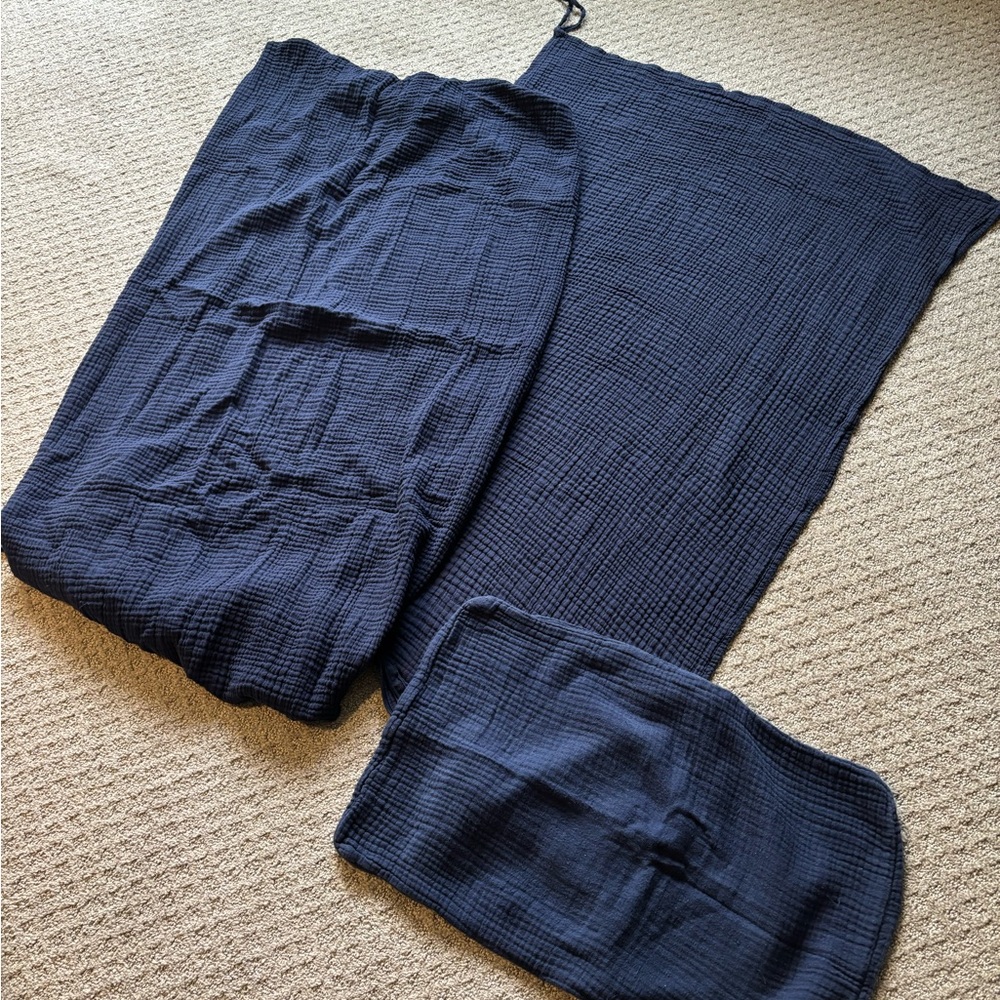 Pottery Barn Kids Navy Textured Linen Set